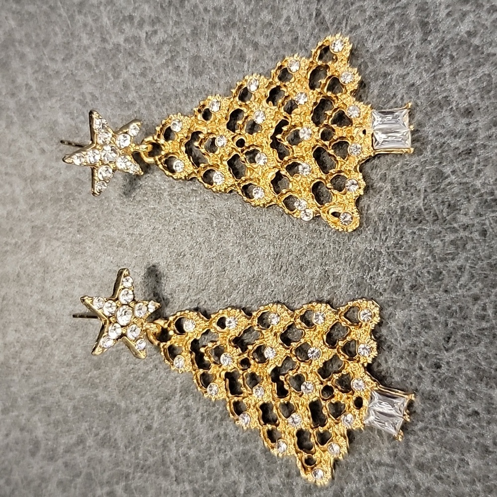 COPY - Beautiful Rhinestone Christmas Tree Drop Earrings